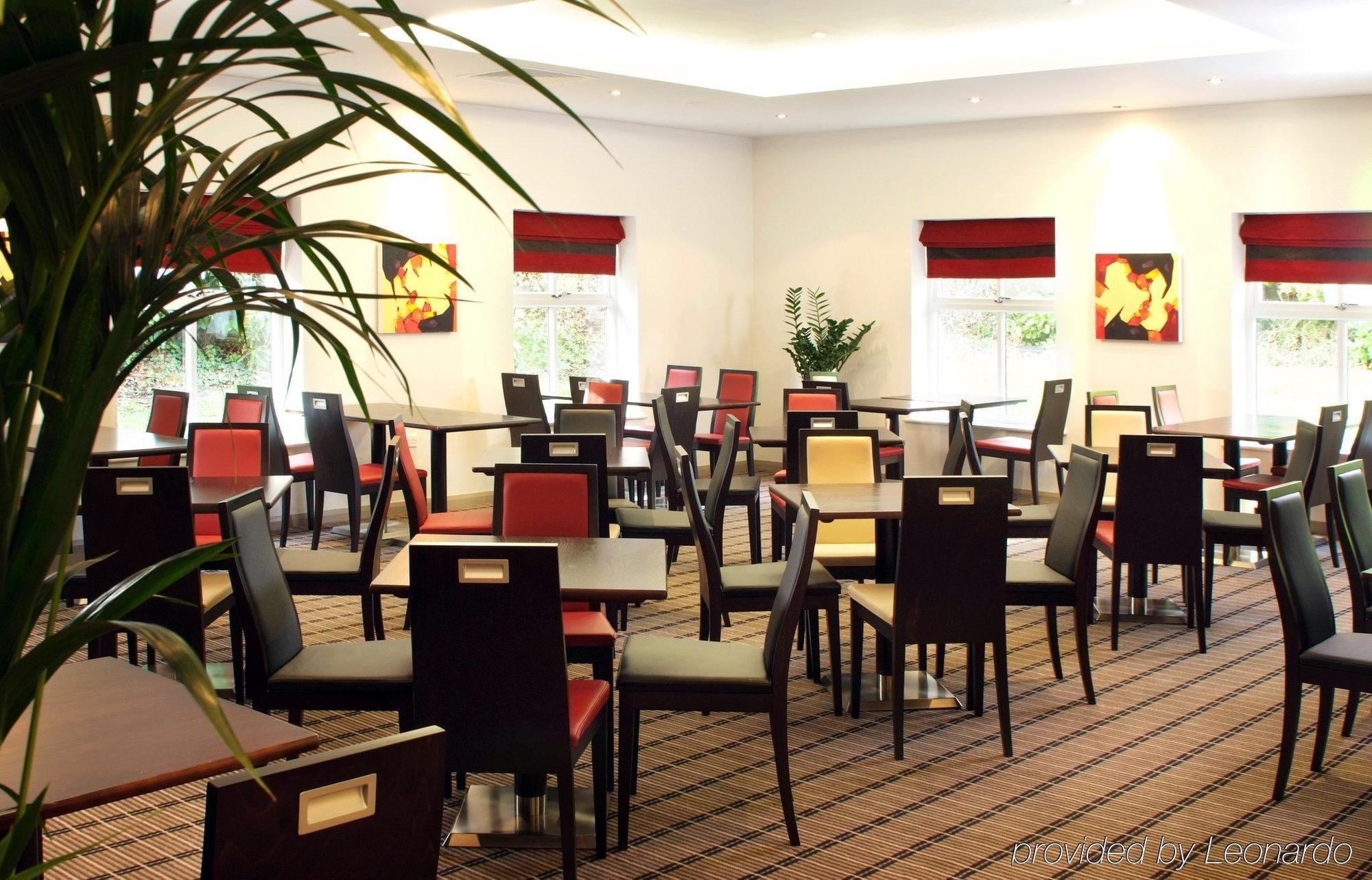 Holiday Inn Express Taunton East By Ihg Restaurant foto